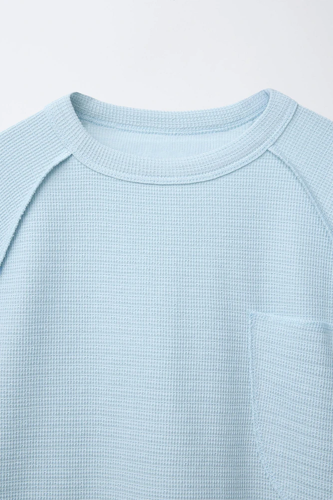 T-SHIRT STRUCTURÉ À POCHE