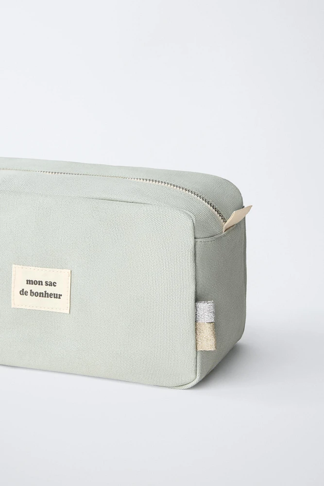 TROUSSE DE TOILETTE BASIQUE