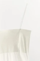 BODY CINTRÉ À BRETELLES ET COUTURES