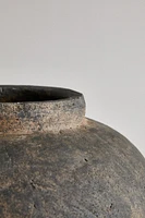 VASE CÉRAMIQUE TEXTURE USÉE