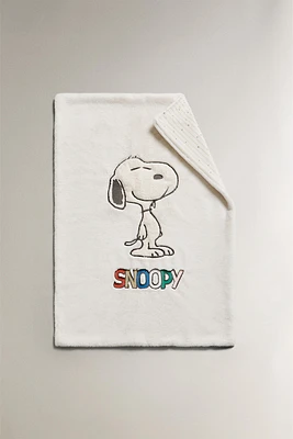 CHILDREN’S PEANUTS™ FAUX FUR BLANKET