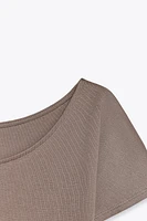 SHORT-SLEEVED T-SHIRT