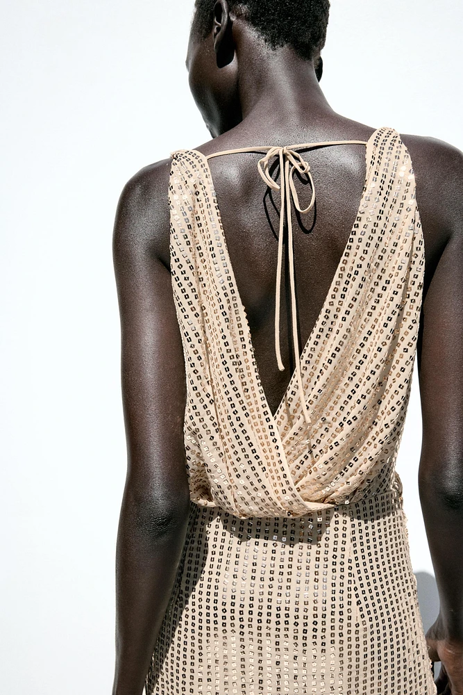 ROBE MIDI À SEQUINS