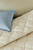 CHILDREN'S FLORAL PRINT QUILT