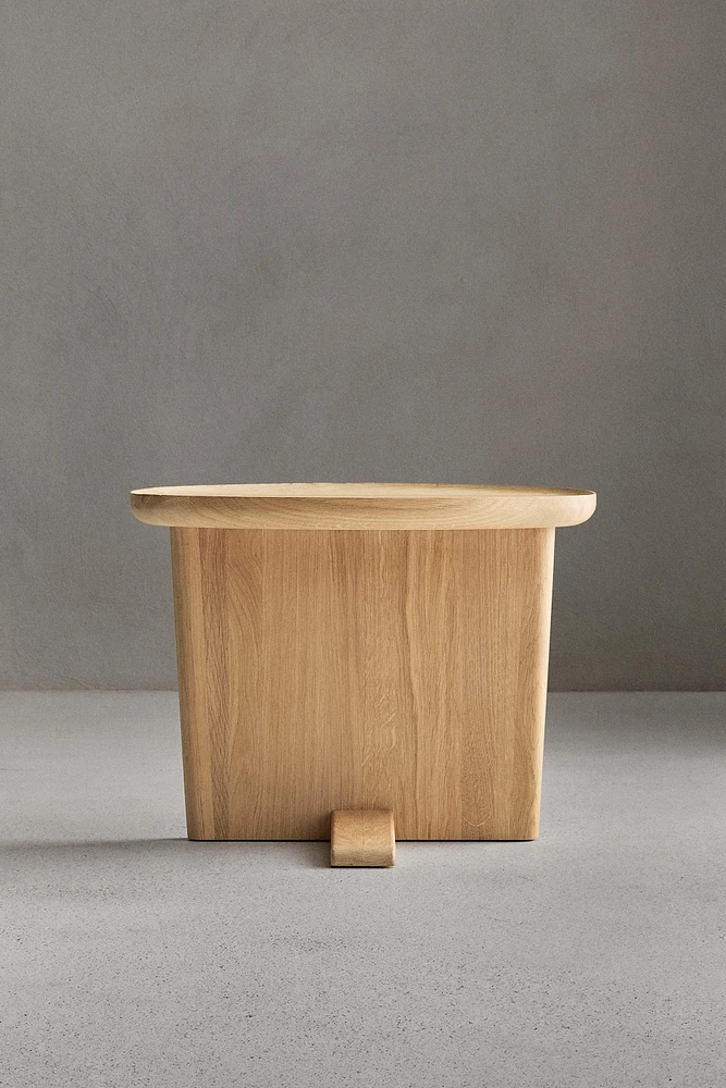 SIDETABLE 03