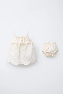 EMBROIDERED FLORAL BLOUSE AND BRIEFS