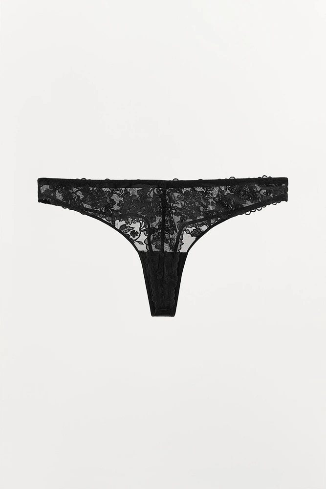 TANGA EN MESH BRODÉ