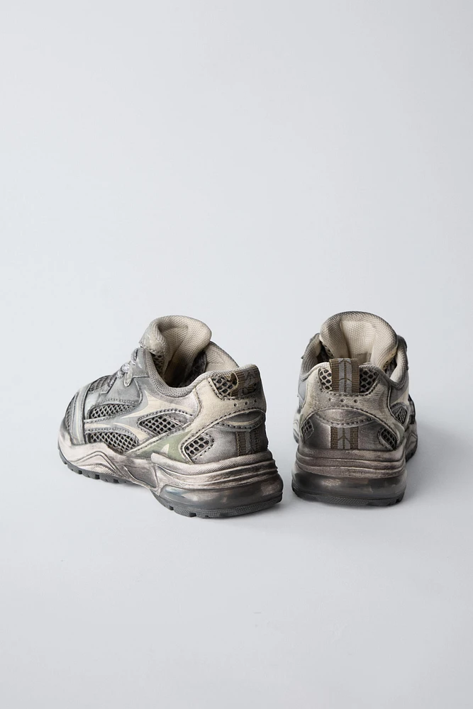 LOGO SNEAKERS