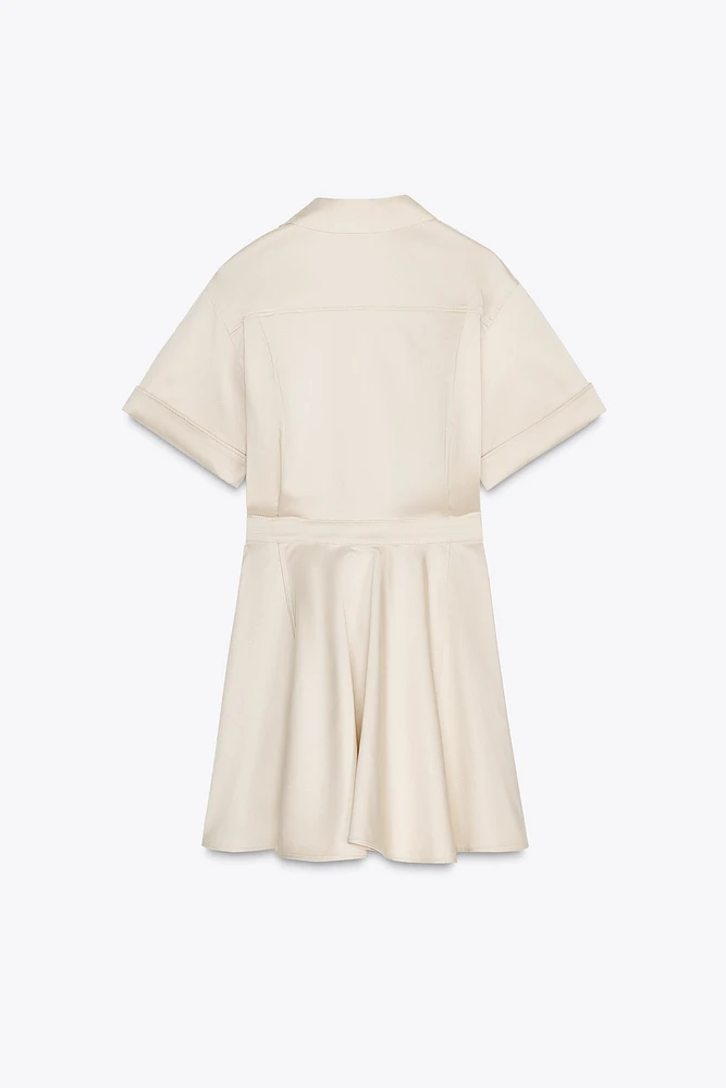 ROBE COURTE ÉVASÉE
