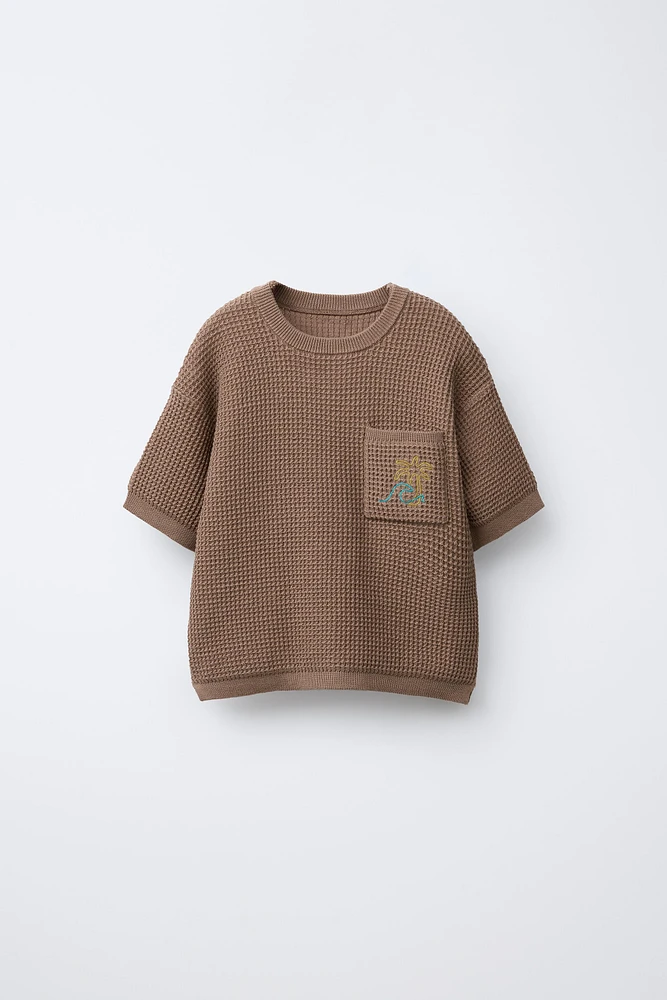 EMBROIDERED POCKET KNIT T-SHIRT