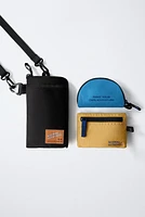 MULTI-POCKET CROSSBODY BAG