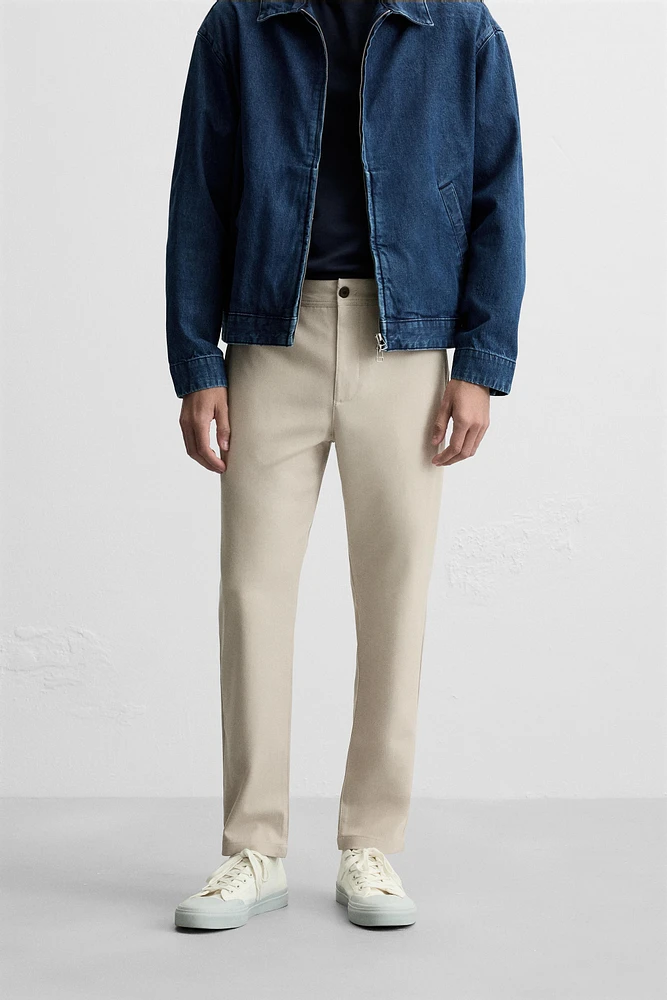 TEXTURED STRETCH PANTS