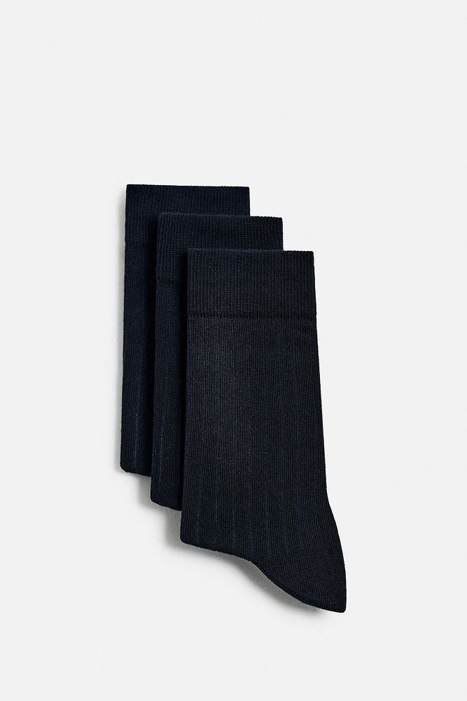 3-PACK OF TEXTURED SOCKS