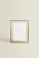 TRIANGULAR STRUCTURE PICTURE FRAME