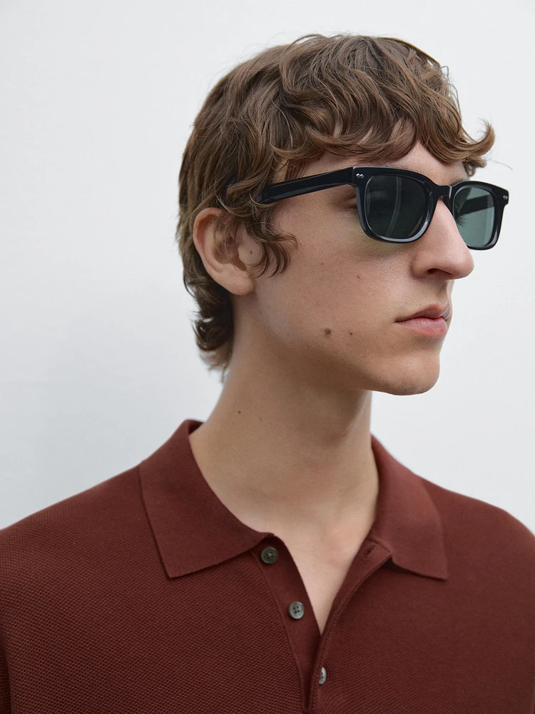 100% cotton textured knit polo shirt