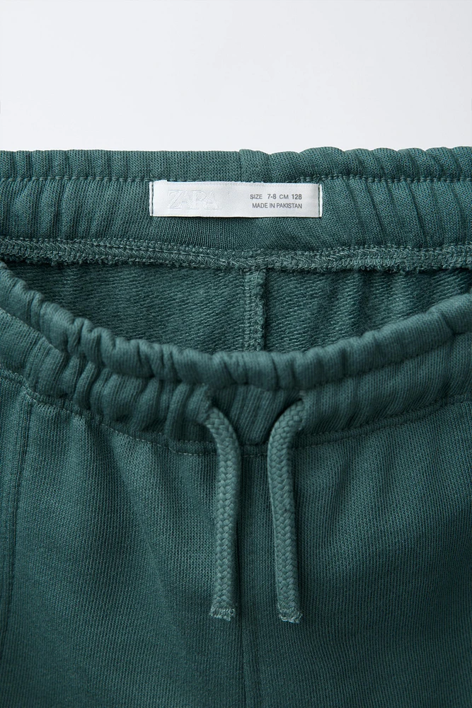 ENSEMBLE SWEAT À CAPUCHE ET PANTALON DE JOGGING