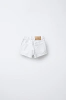 SHORT EN DENIM DÉCHIRÉ