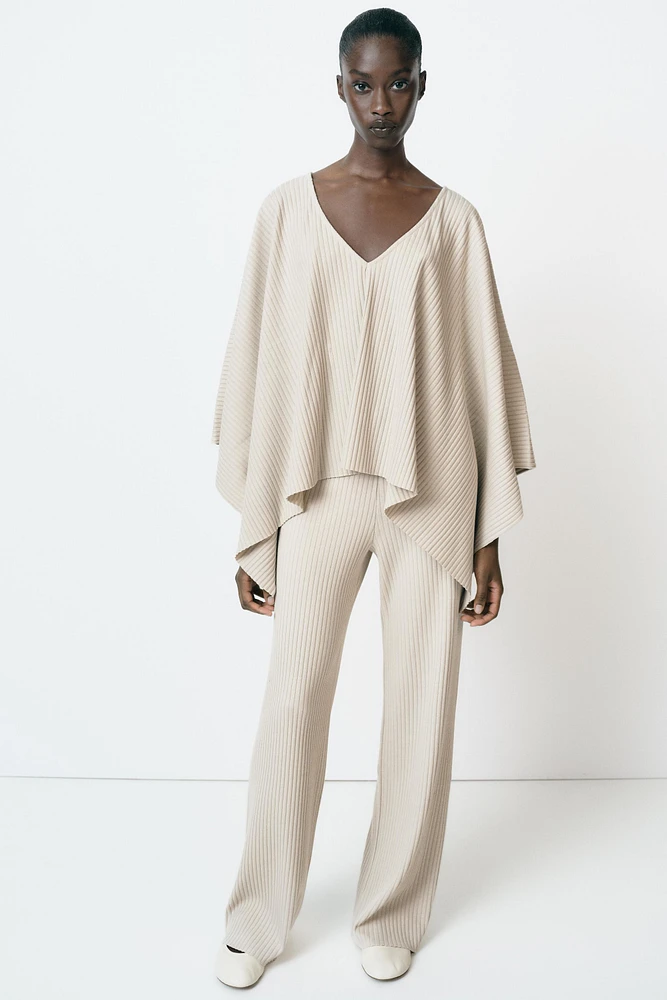 ASYMMETRIC RIBBED CAPE