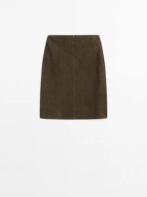 Jupe midi en cuir finition daim