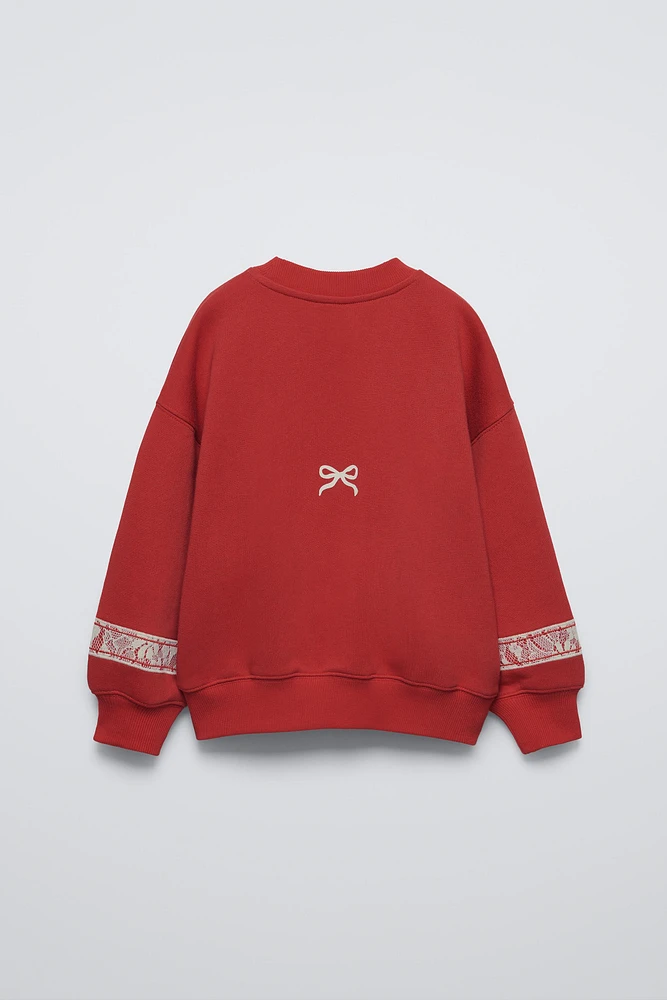 SWEATSHIRT WITH LACE NUMBER