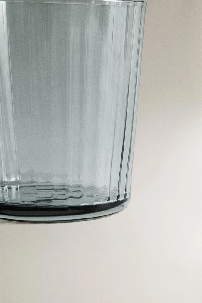RAISED DESIGN GLASS TUMBLER