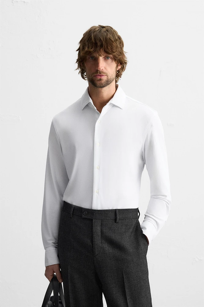 CHEMISE ÉLASTIQUE TEXTURÉE