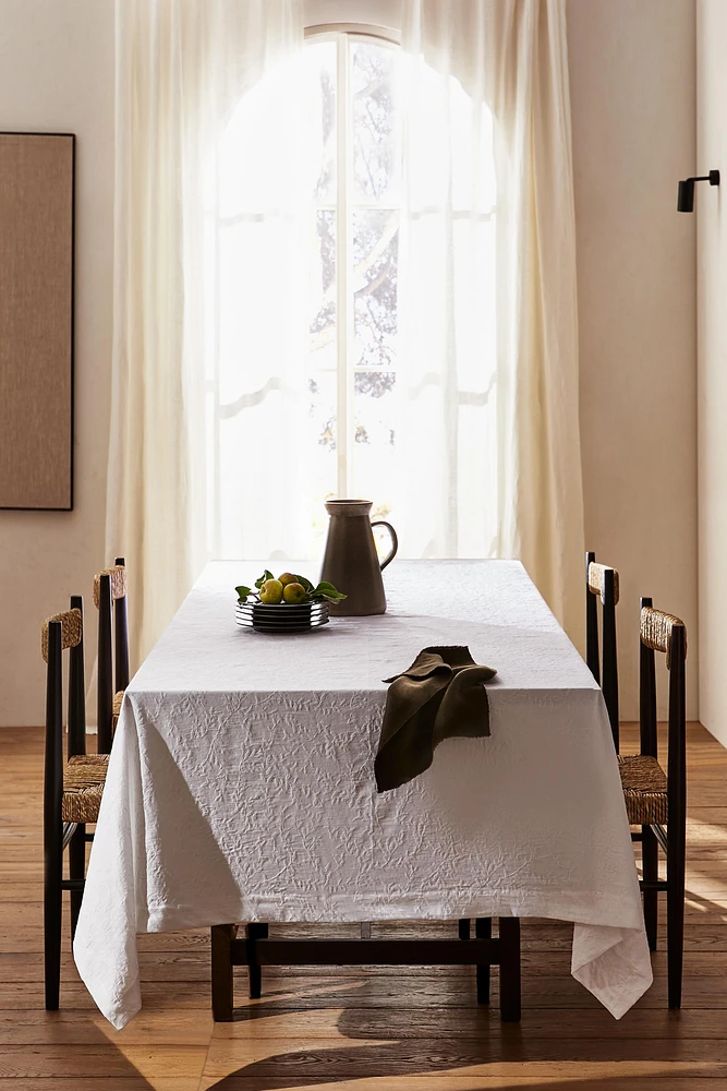 JACQUARD LEAF TABLECLOTH