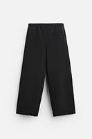 PANTALON DE JOGGING DÉLAVÉ À PLIS