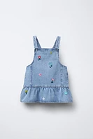 ROBE-SALOPETTE EN DENIM FLEURS BRODÉES