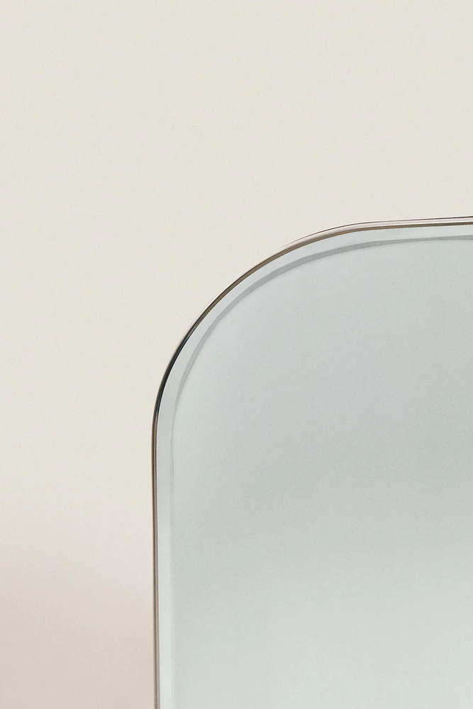 WALL MIRROR WITH ROUND FRAME