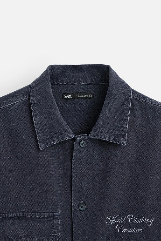 CHEMISE À POCHES UTILITAIRES BRODÉE