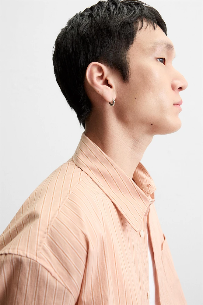 CHEMISE COURTE À RAYURES