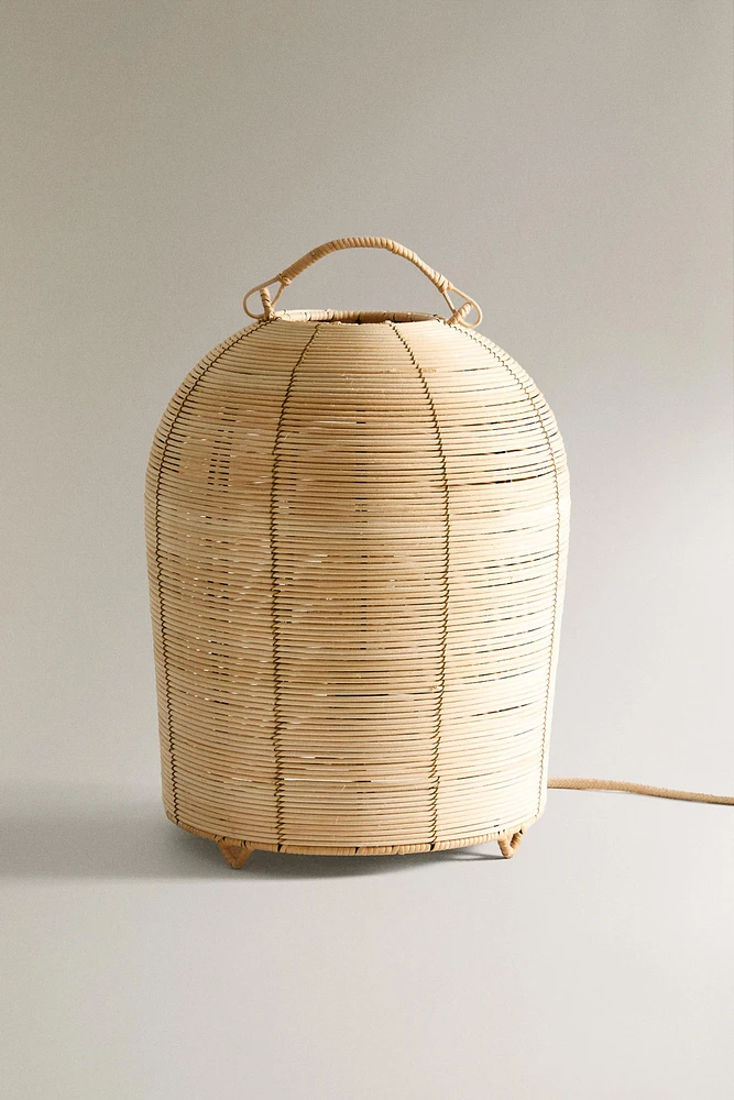 RATTAN TABLE LAMP