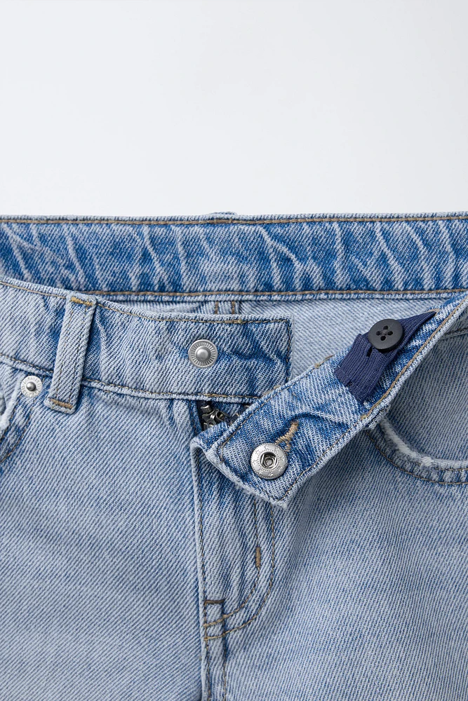 BERMUDA EN DENIM STRAIGHT FIT