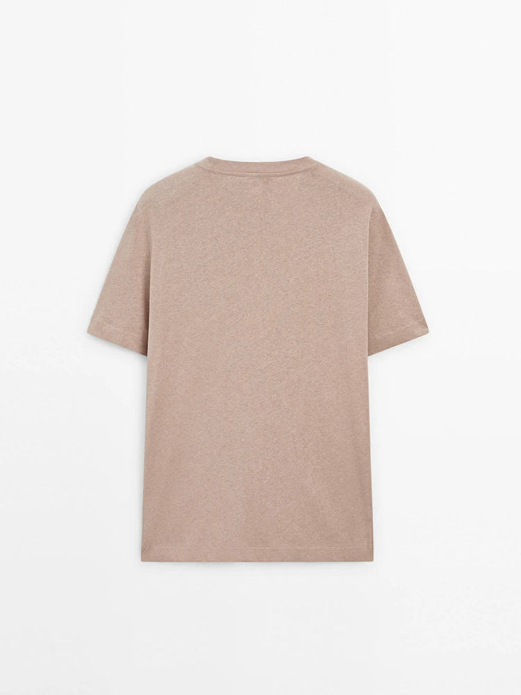 Lightweight linen blend T-shirt