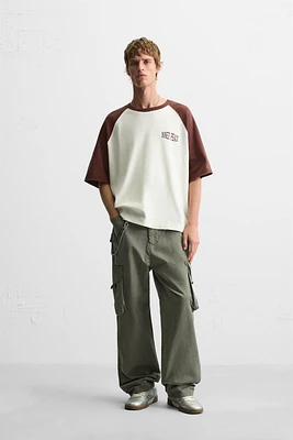 T-SHIRT COLOR BLOCK INSCRIPTIONS