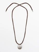 Collier feuille cordon soie