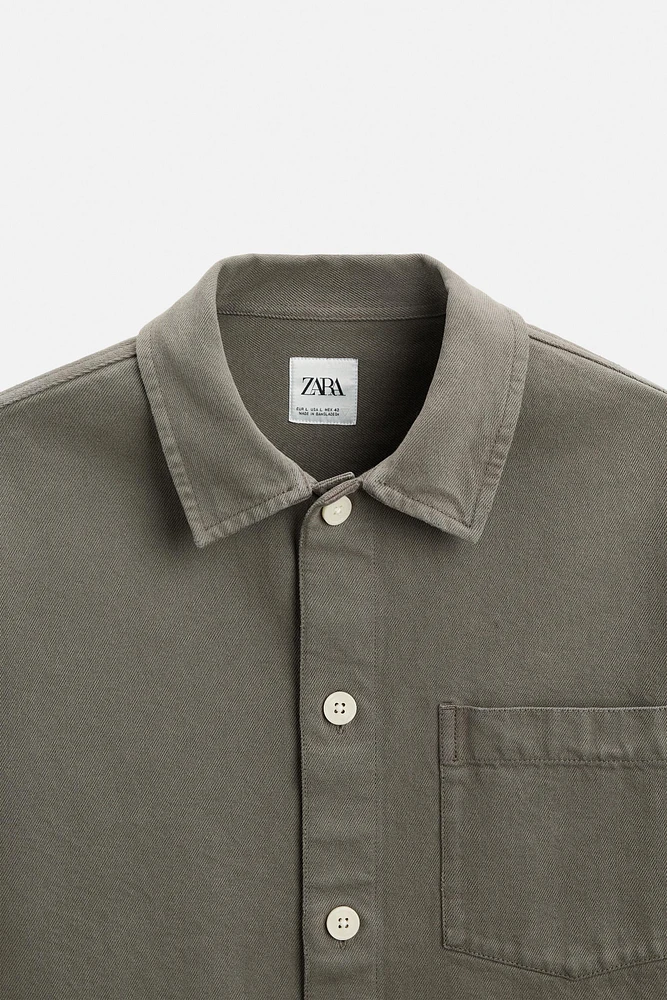 BOXY FIT DENIM OVERSHIRT