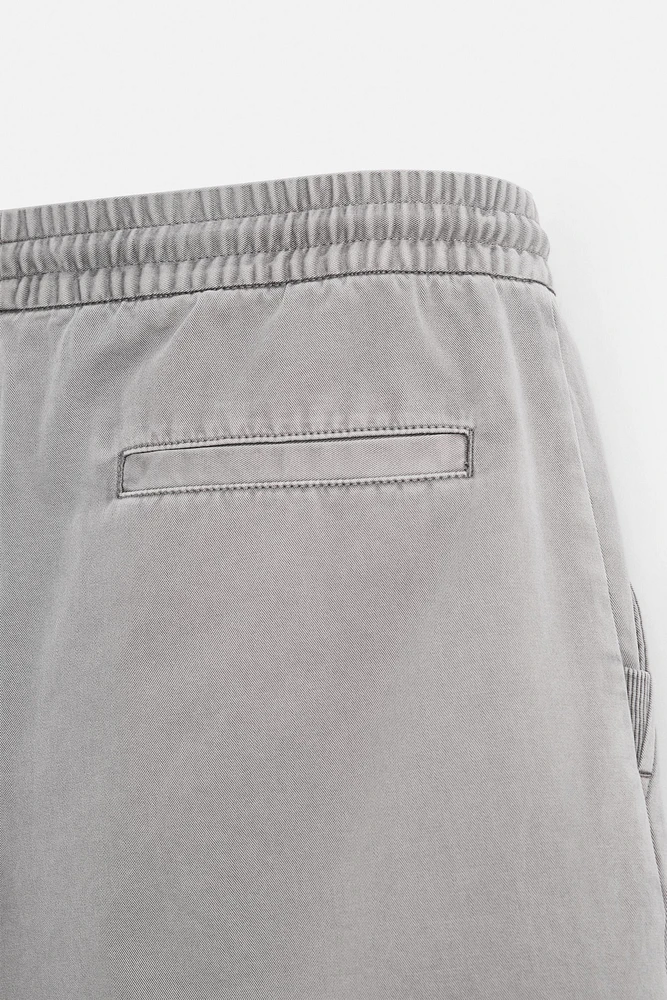 RELAXED FIT WASHED SHORTS