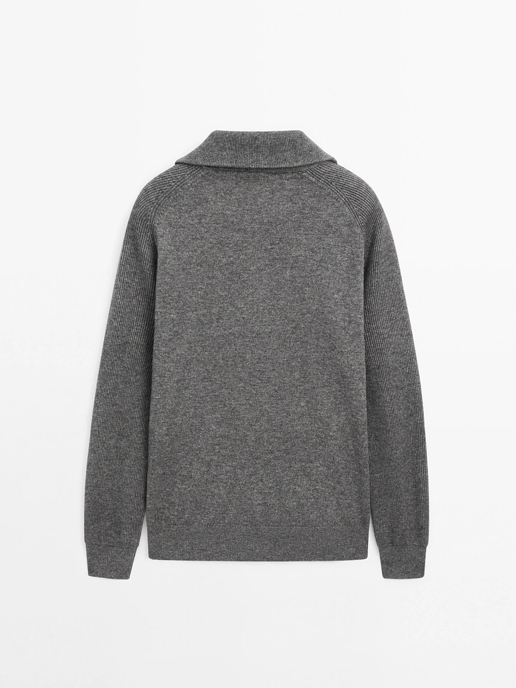 Mock neck knit sweater