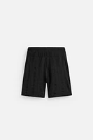 TEXTURED JOGGER SHORTS