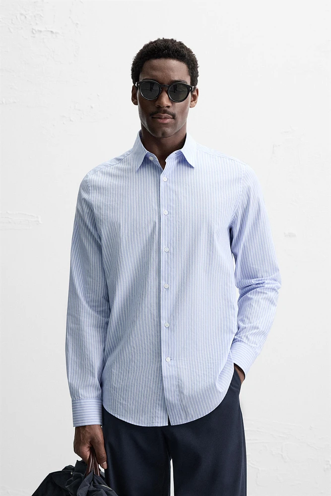 CONTRASTING STRIPED SHIRT