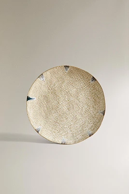 TEXTURED STONEWARE DINNER PLATE