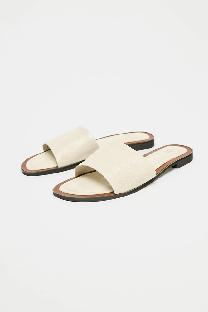 SOFT LEATHER UPPER