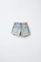 SHORT EN DENIM DÉCHIRÉ ET BRILLANT
