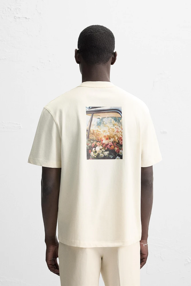 T-SHIRT À ESTAMPILLAGE PHOTOGRAPHIQUE EN MATIÈRES VARIÉES