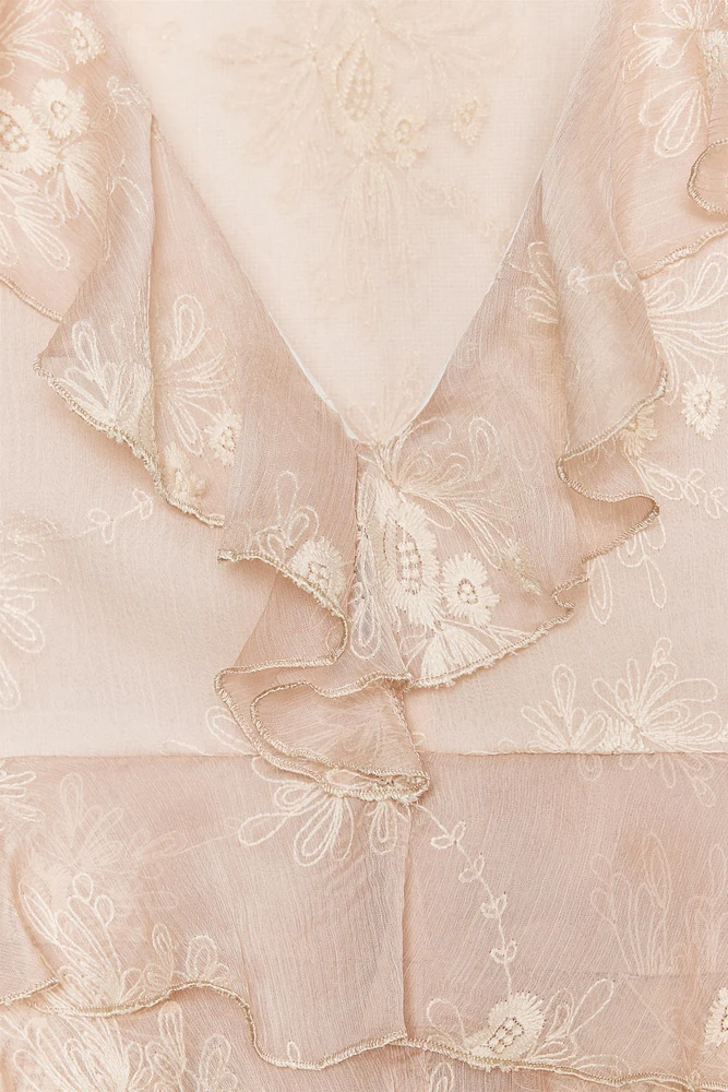 EMBROIDERED RUFFLED TOP