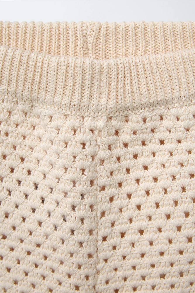 BERMUDA EN MAILLE FRAISE CROCHET