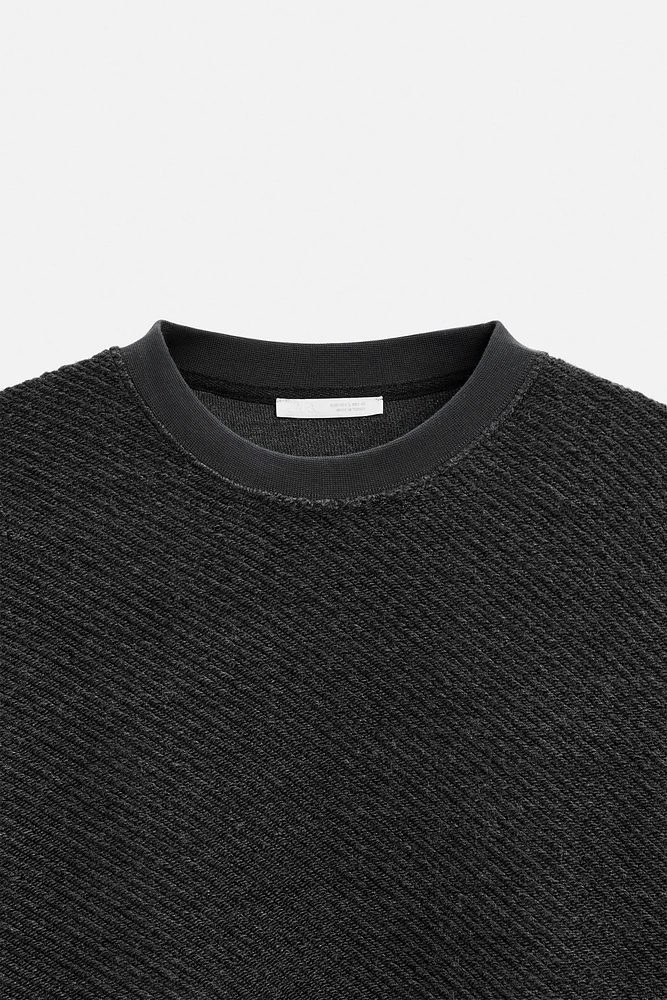 DIAGONAL TEXTURED SWEATSHIRT