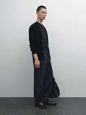 Slim fit cotton blend trousers.